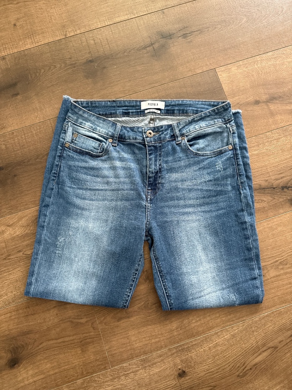 Women’s pistola jeans